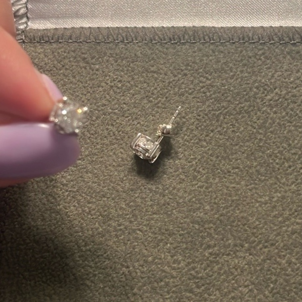 Never worn, certificate of authenticity